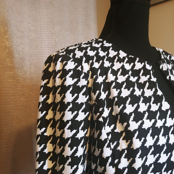 FREE WHEN BUNDLED Versona accessories cropped houndstooth jacket size S - Picture 5 of 13